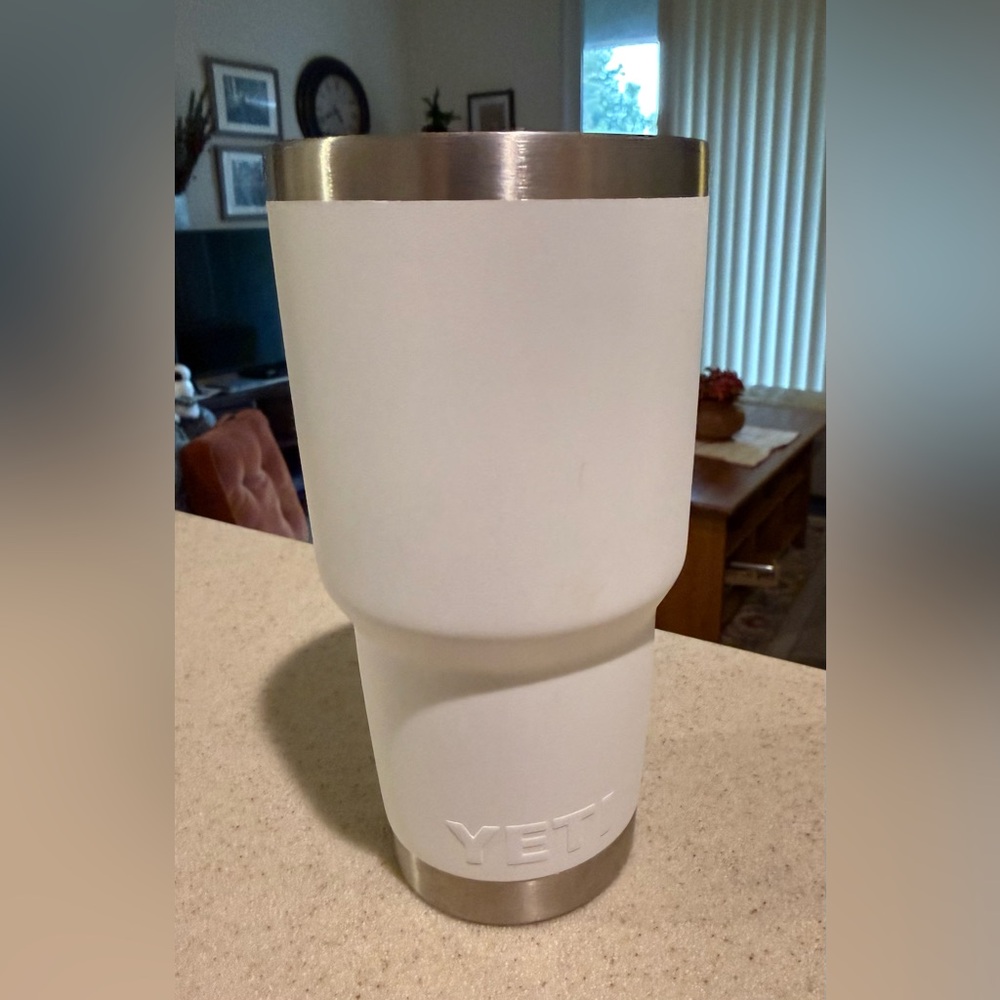 YETI 30 oz. Tumbler - Picture 2 of 5